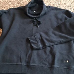 Under armour black cow neck sweatshirt
